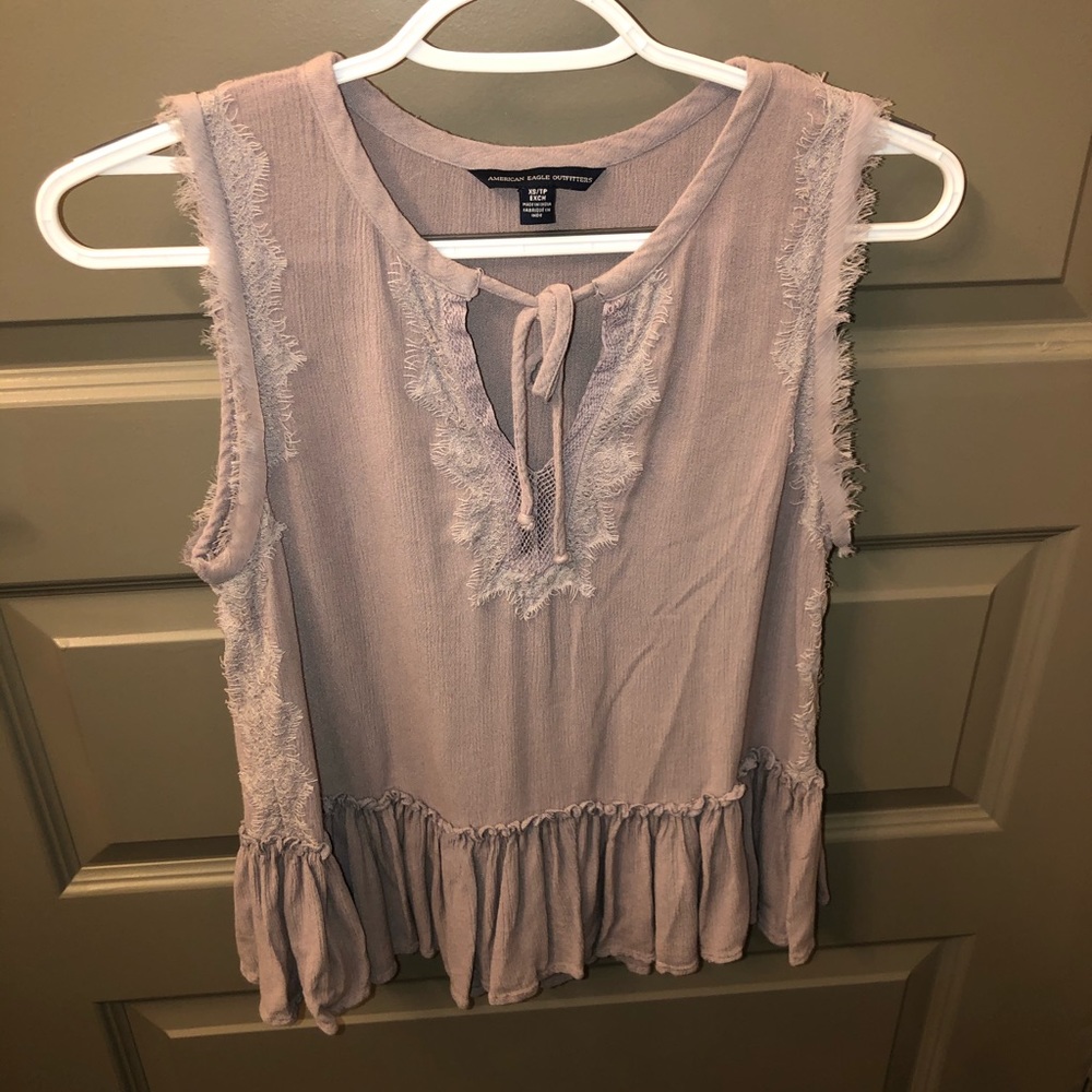 American Eagle beige top